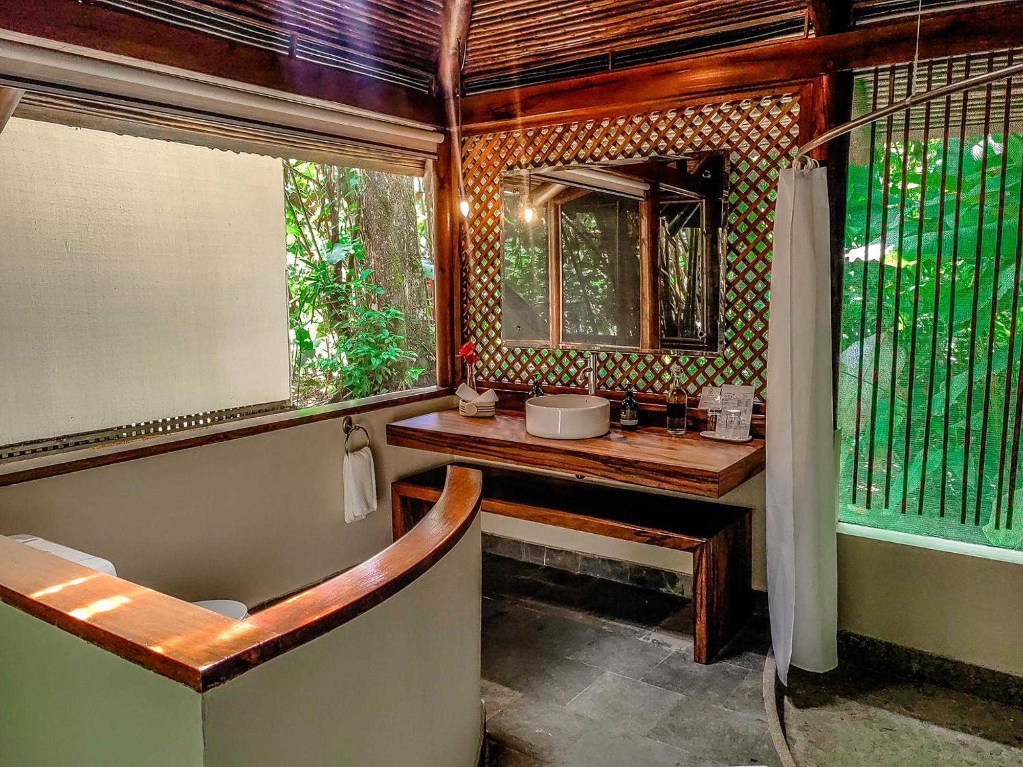 Pacuare Lodge By Boeena Limon Exteriör bild